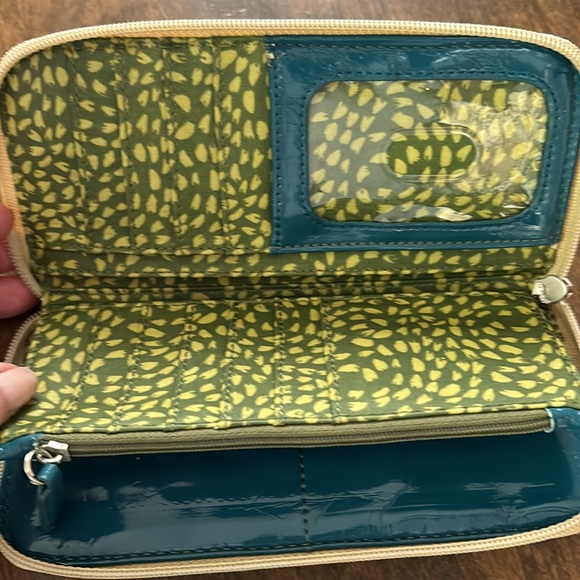 Fossil City Scene Wallet - Picture 8 of 11